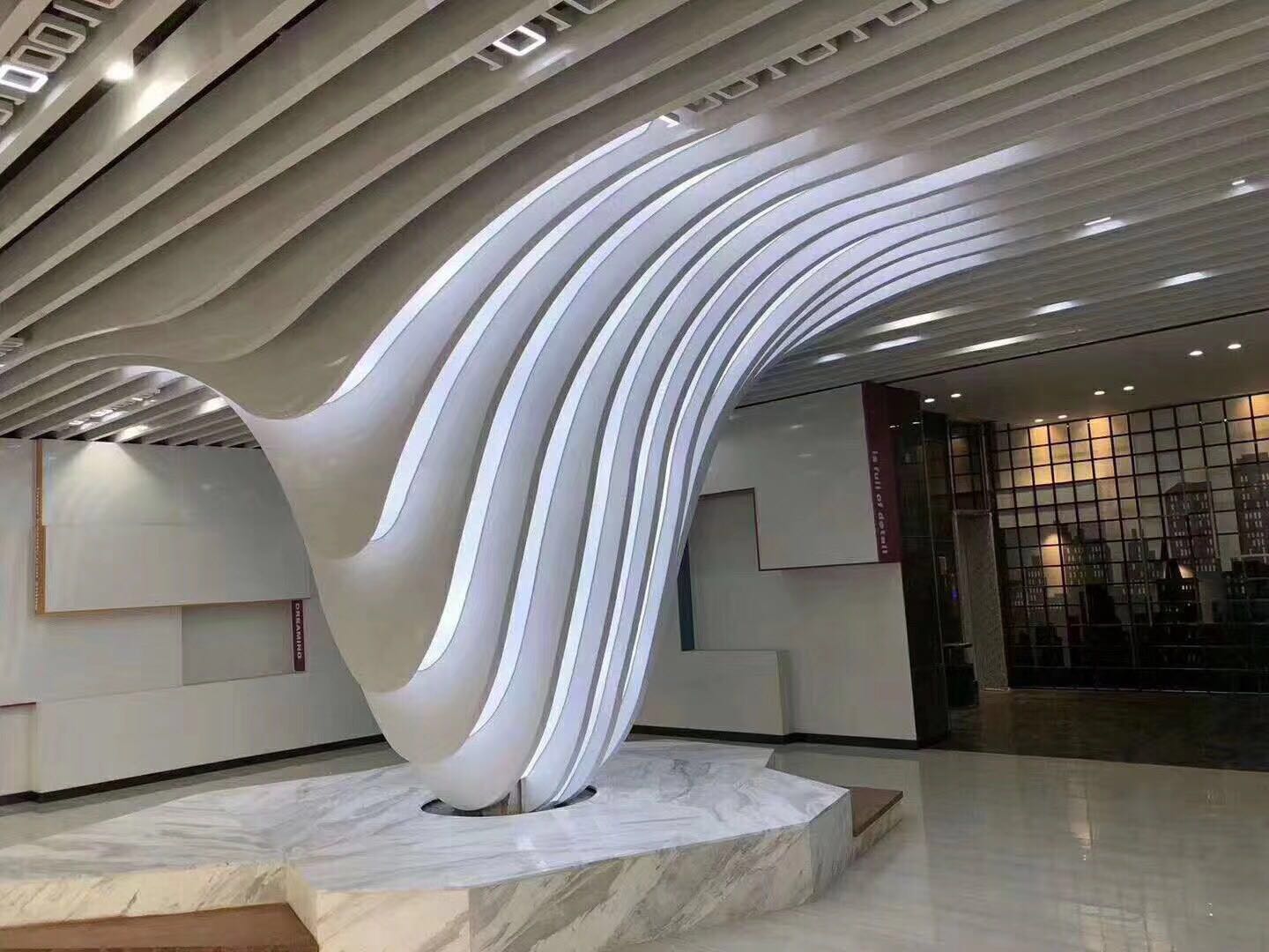 弧形吊頂鋁板
