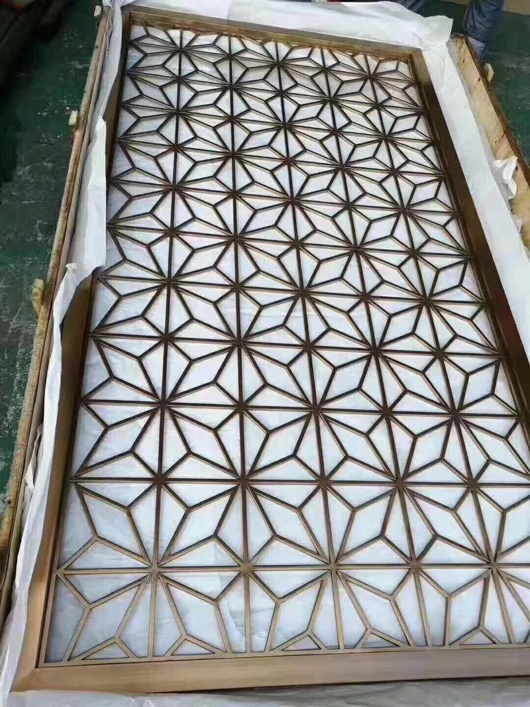 雕花鏤空鋁板