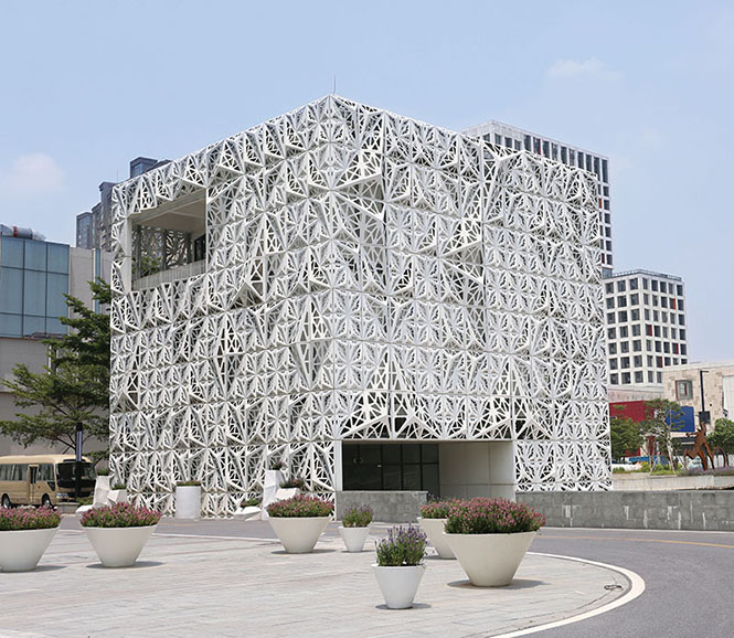 雕刻鏤空鋁板